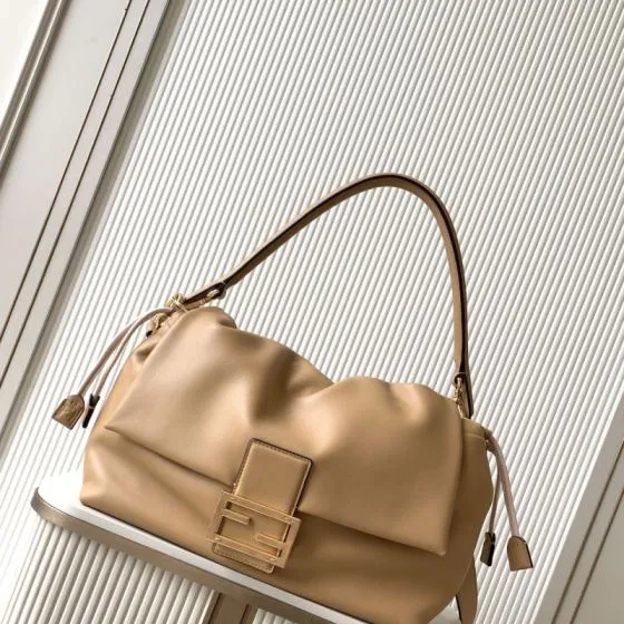 Fendi Baguette Beige 24x14cm shoulder bag — Top Quality Replica