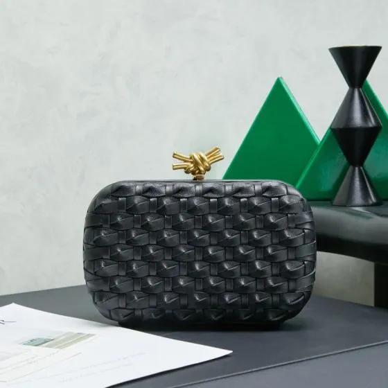 Bottega Veneta Knot Clutch Black Intreccio Leather 20x12cm clutch Top Quality Replica