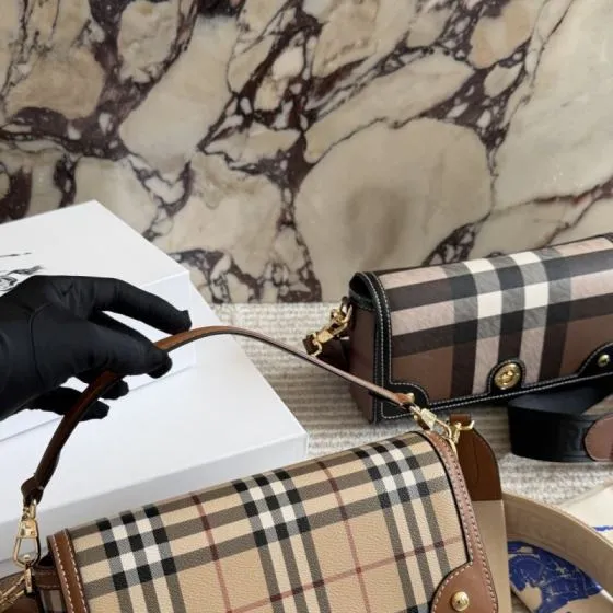 Burberry Brown shoulder bag Top Quality Replica