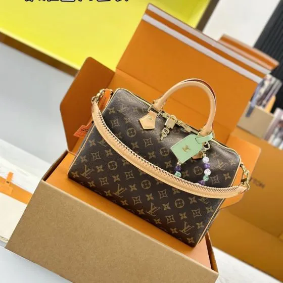 Louis Vuitton M45107 Monogram Canvas everyday — Premium Replica