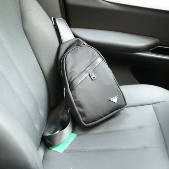 Prada Black 25x18x10cm shoulder bag Premium Replica