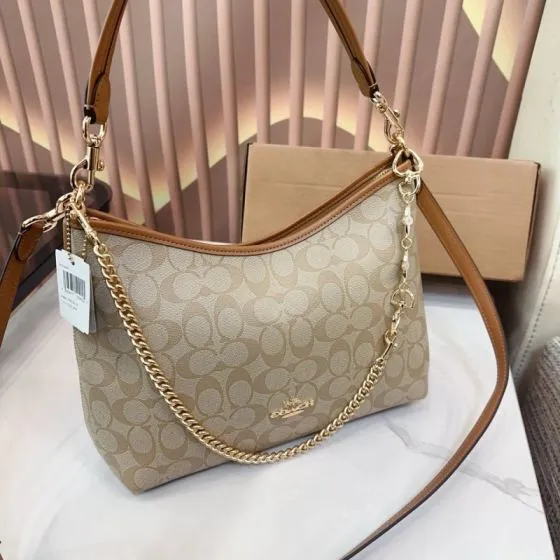 Coach Black shoulder bag 1 1 Replica