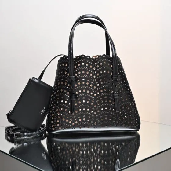 Burberry Black 25x18x10cm shoulder bag 1 1 Replica