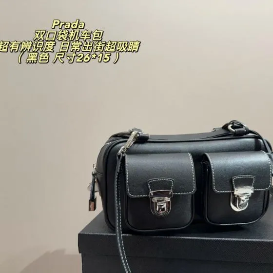 Prada Re-Edition 2005 Black 26 15cm crossbody 1 1 Replica
