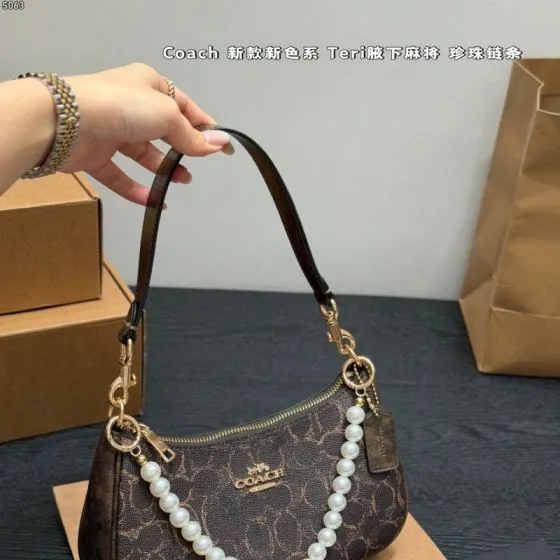 Coach Monogram shoulder bag 1 1 Replica