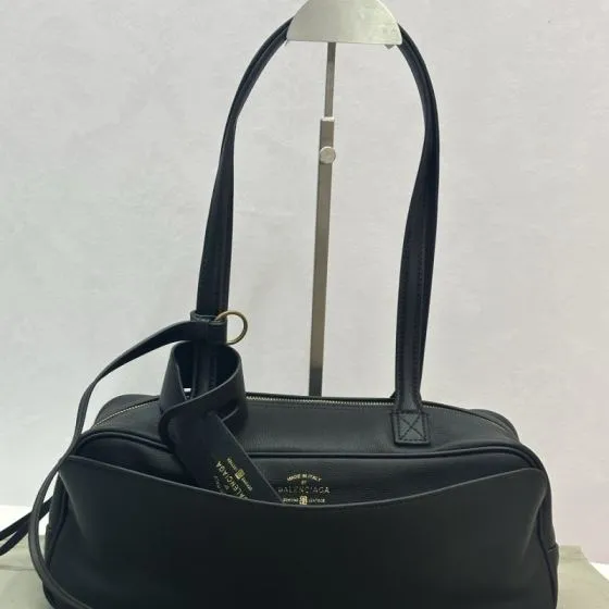 Balenciaga Black 25x18x10cm shoulder bag Top Quality Replica