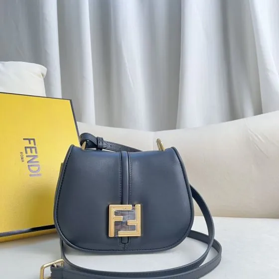Fendi shoulder bag 1 1 Replica