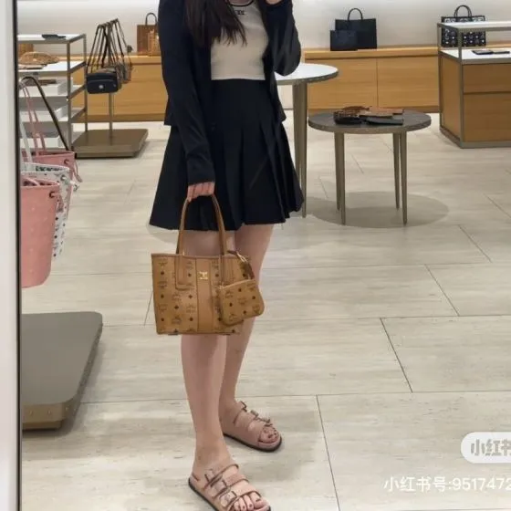 MCM Toni Visetos 19x16cm shoulder bag Top Quality Replica