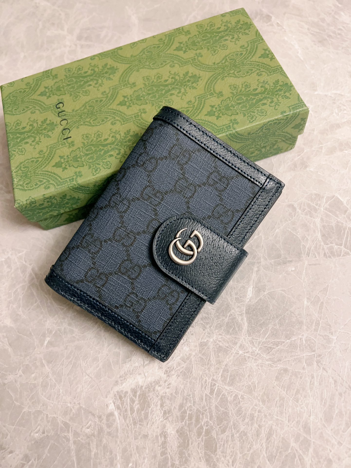 Gucci Ophidia Blue GG Supreme everyday