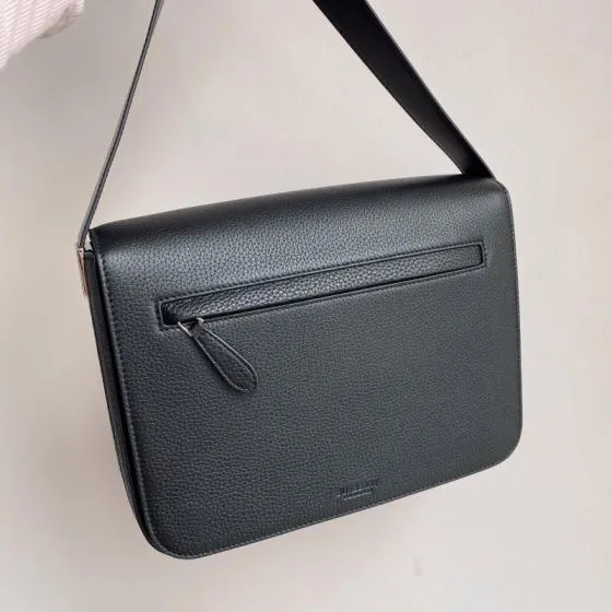 Burberry Black shoulder bag Premium Replica