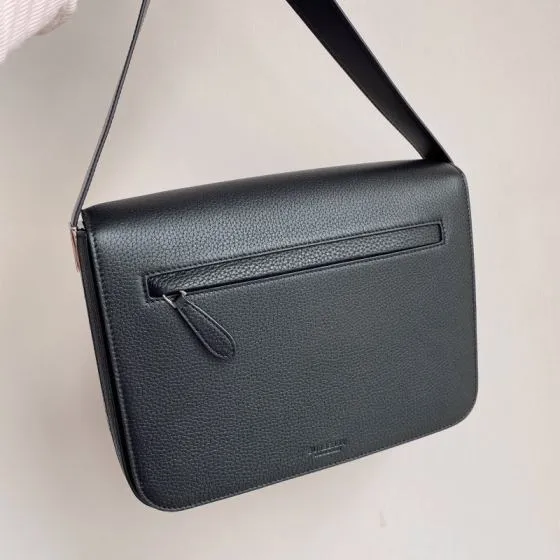 Burberry Black shoulder bag AAA Quality Replica