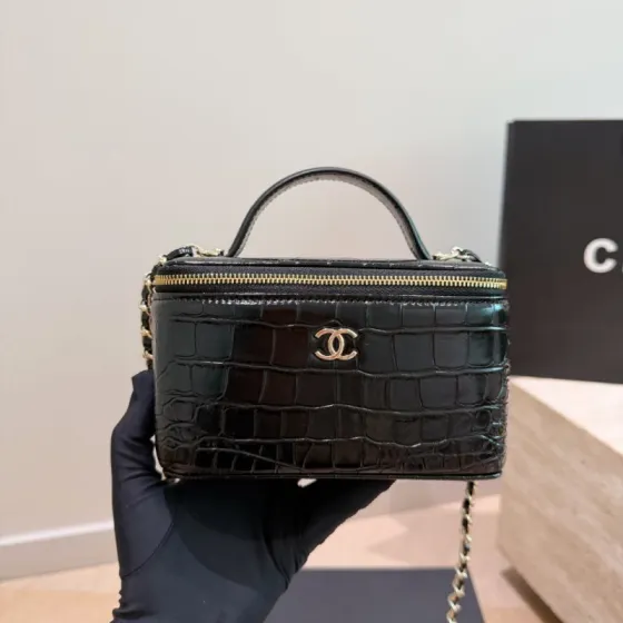Chanel Vanity Case Black crocodile-embossed 20 12cm crossbody AAA Quality Replica