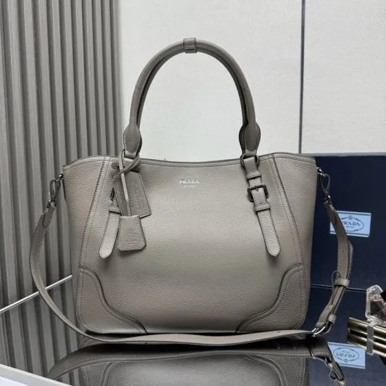 Prada Red 40x30x16cm shoulder bag AAA Quality Replica