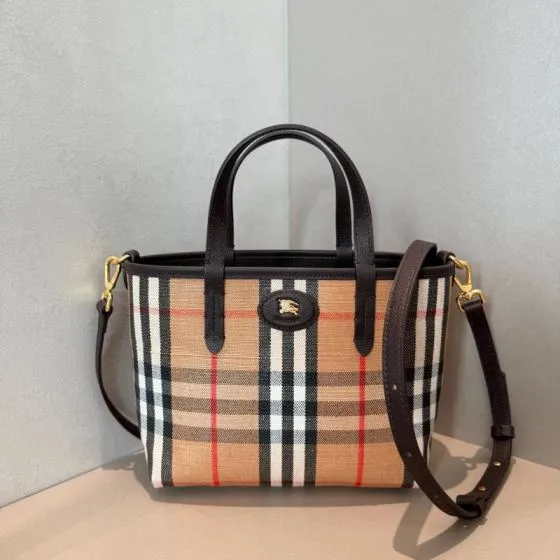 Burberry Brown 25x18x10cm shoulder bag AAA Quality Replica