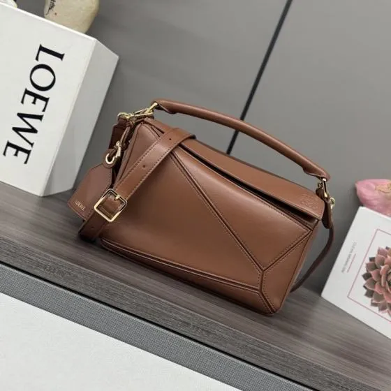 Loewe Brown 25x18x10cm shoulder bag 1 1 Replica