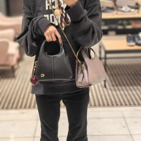 Coach Black 18x12cm shoulder bag AAA Quality Replica
