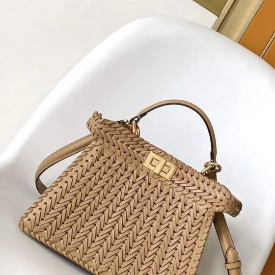 Fendi Peekaboo Beige 33x22x14cm shoulder bag Premium Replica