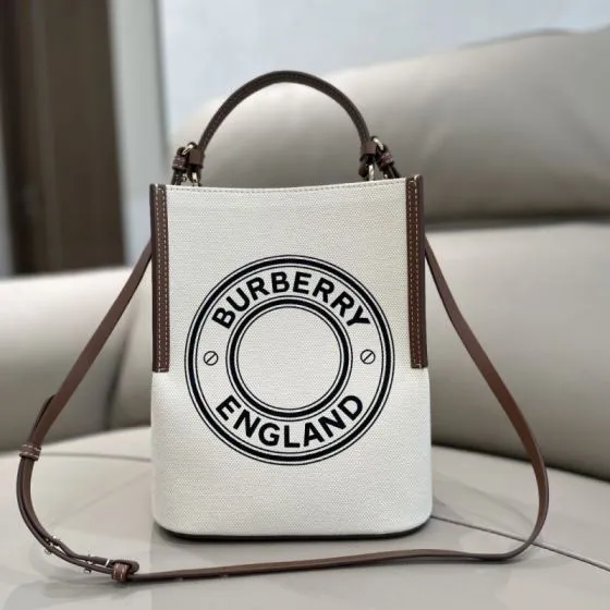 Burberry Brown 18x12cm shoulder bag Premium Replica