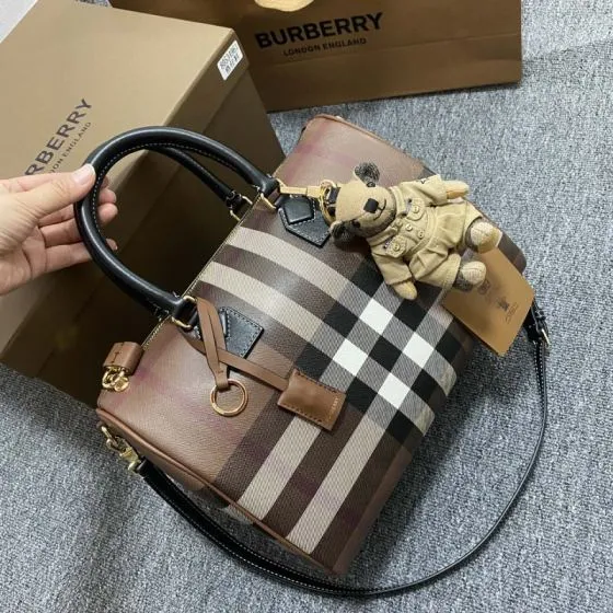 Burberry Brown shoulder bag Top Quality Replica