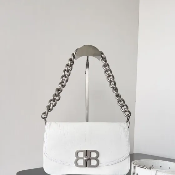 Balenciaga White 18x12cm shoulder bag 1 1 Replica