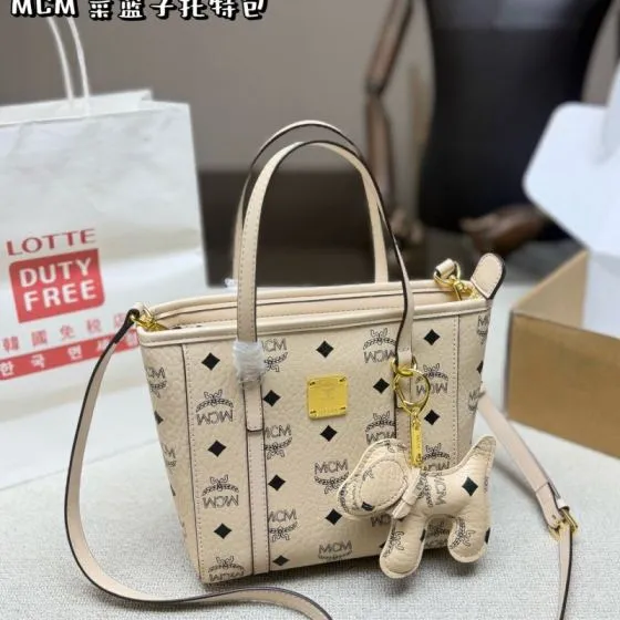 MCM Toni Visetos 19x16cm shoulder bag AAA Quality Replica
