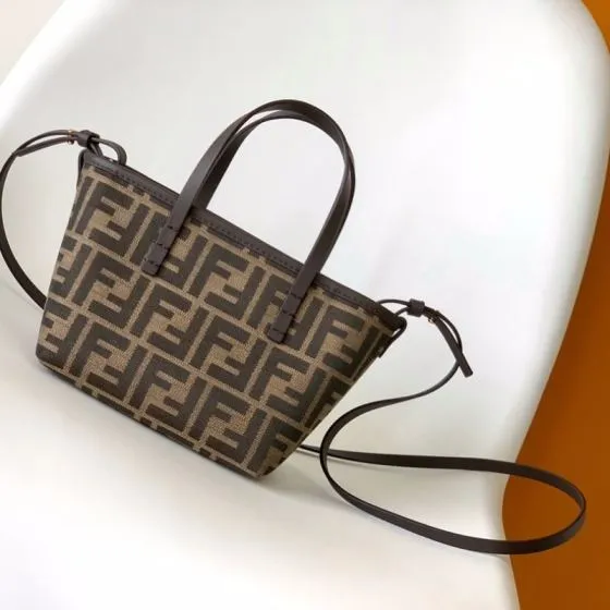 Fendi Monogram 18x12cm shoulder bag Top Quality Replica