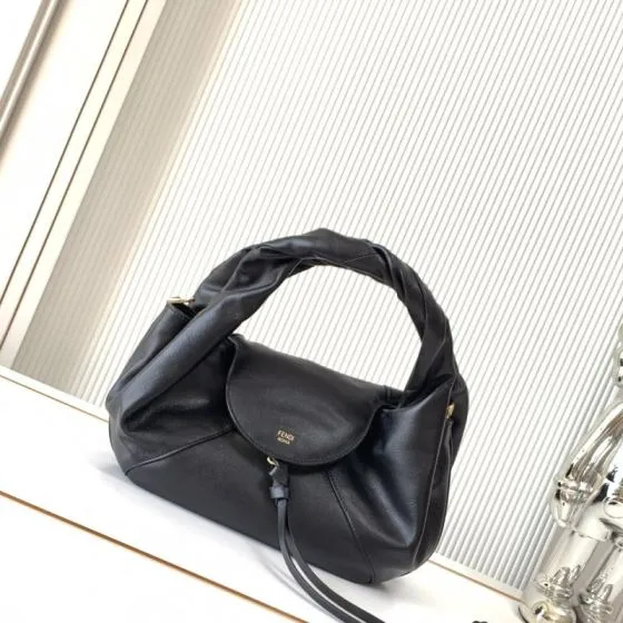 Fendi Black shoulder bag Premium Replica