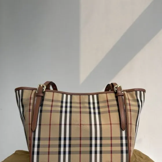 Burberry Brown 25x18x10cm shoulder bag Top Quality Replica