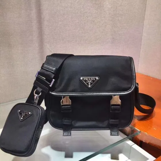 Prada Black shoulder bag 1 1 Replica