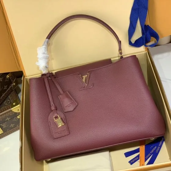 Louis Vuitton Capucines M26319 Burgundy shoulder 1 1 Replica