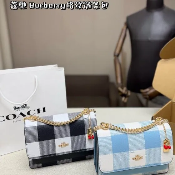 Burberry Black shoulder bag 1 1 Replica
