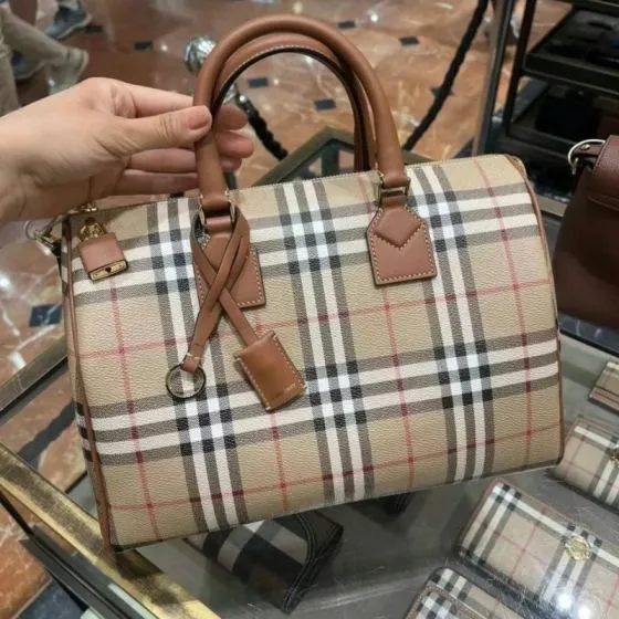 Burberry Brown shoulder bag Premium Replica
