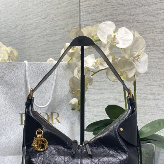 Dior Voyage Black shoulder 1 1 Replica