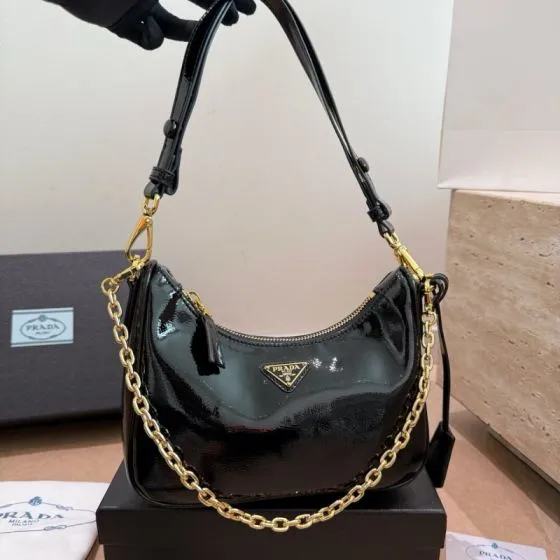 Prada Re-Edition Black 22x17cm shoulder bag 1 1 Replica