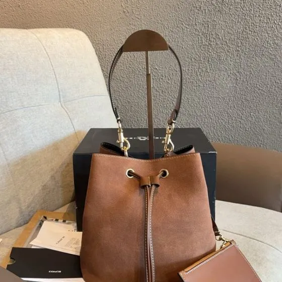 Coach Black shoulder bag 1 1 Replica