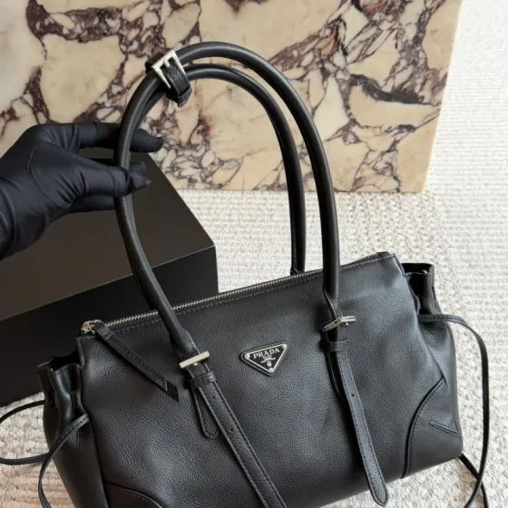 Prada Black shoulder bag Top Quality Replica