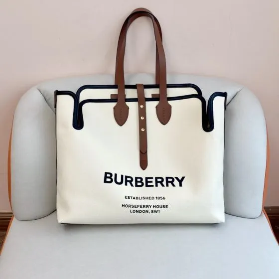 Burberry Brown 40x30x16cm shoulder bag AAA Quality Replica