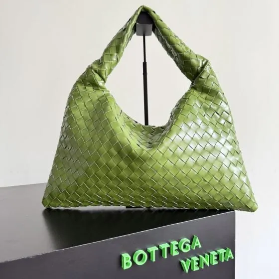 Bottega Veneta Green shoulder bag Top Quality Replica