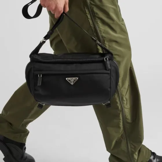 Prada Black shoulder bag 1 1 Replica