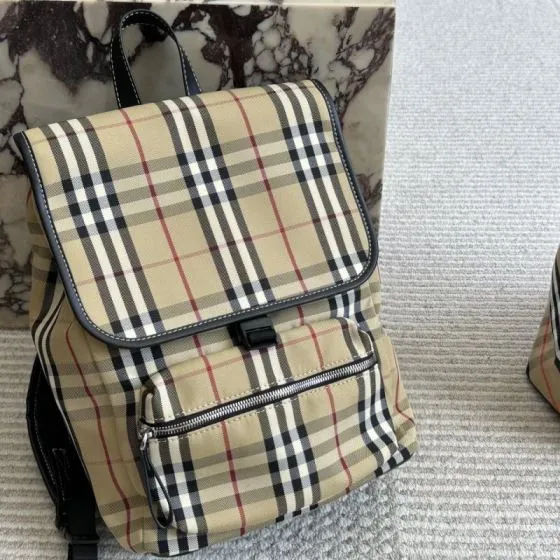 Burberry Black shoulder bag Premium Replica