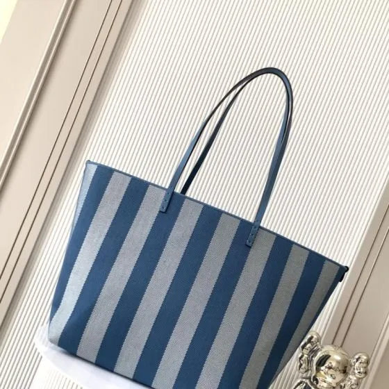 Fendi Blue 40x30x16cm shoulder bag Top Quality Replica
