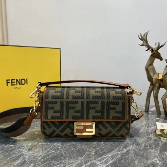 Fendi shoulder bag 1 1 Replica