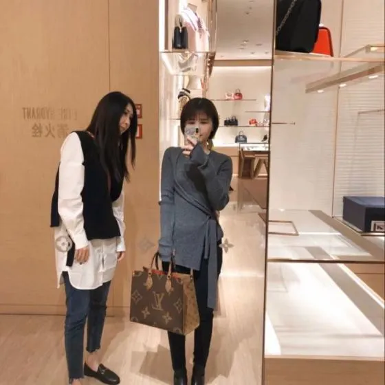 Louis Vuitton Onthego Monogram Reverse tote Top Quality Replica