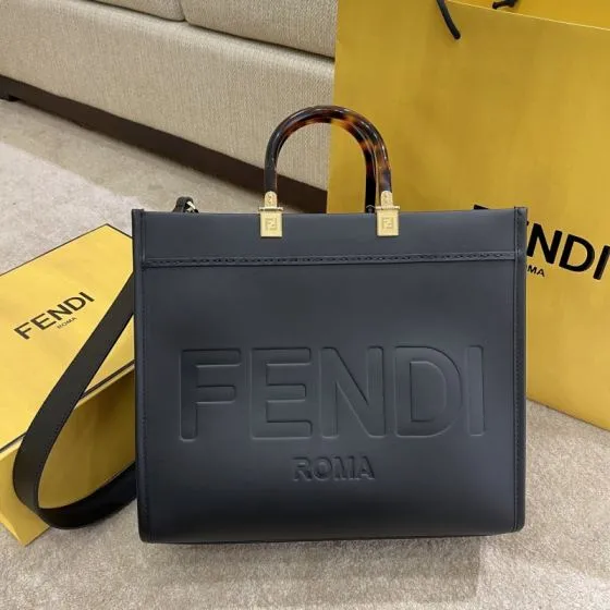 Fendi Black 30x22x12cm shoulder bag Top Quality Replica