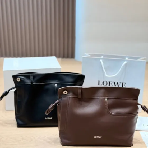 Loewe Black shoulder bag 1 1 Replica