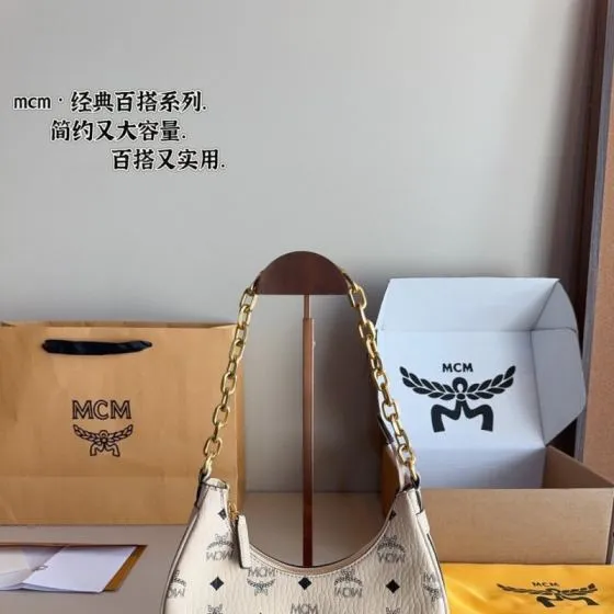 MCM Monogram shoulder bag 1 1 Replica