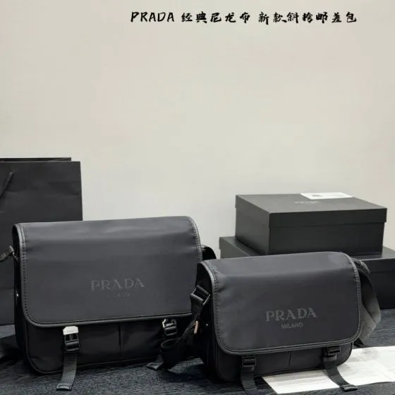 Prada Black 28x20x10cm shoulder bag AAA Quality Replica
