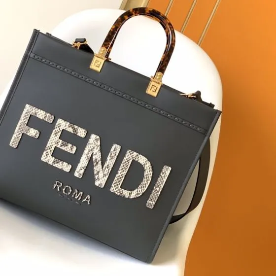 Fendi Gray 30x22x12cm shoulder bag Premium Replica