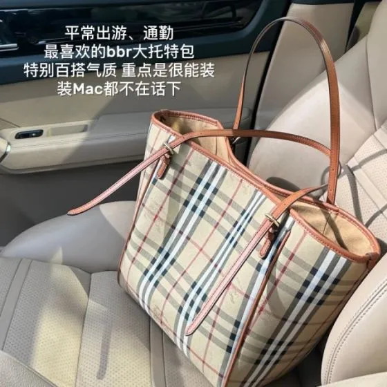 Burberry Brown 40x30x16cm shoulder bag Top Quality Replica