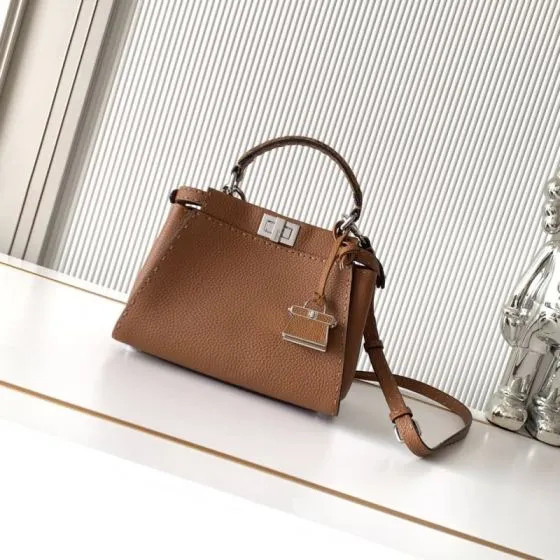 Fendi Peekaboo Brown 33x22x14cm shoulder bag 1 1 Replica
